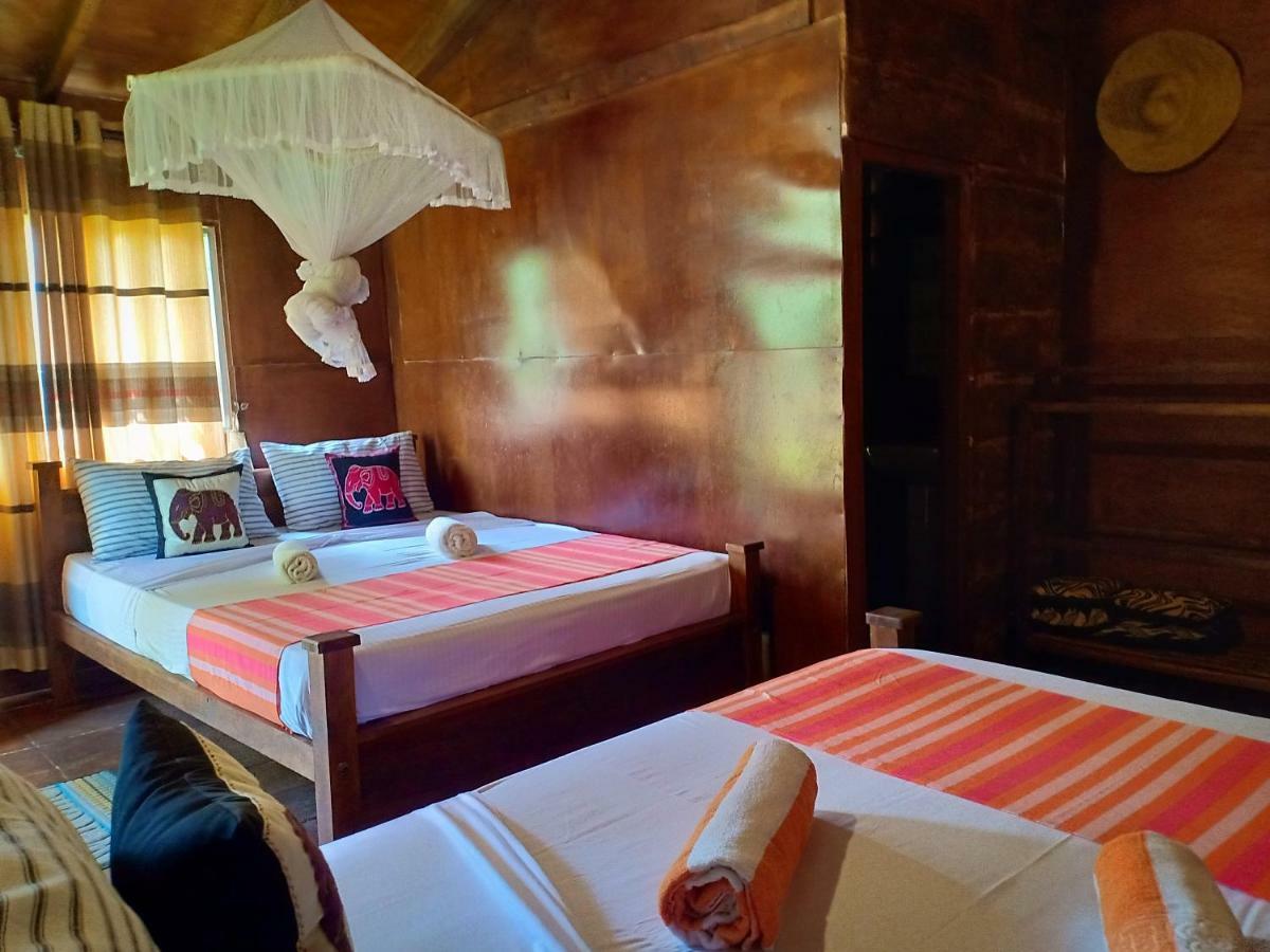 Sigiri Charuka Resort Szigirija Kültér fotó